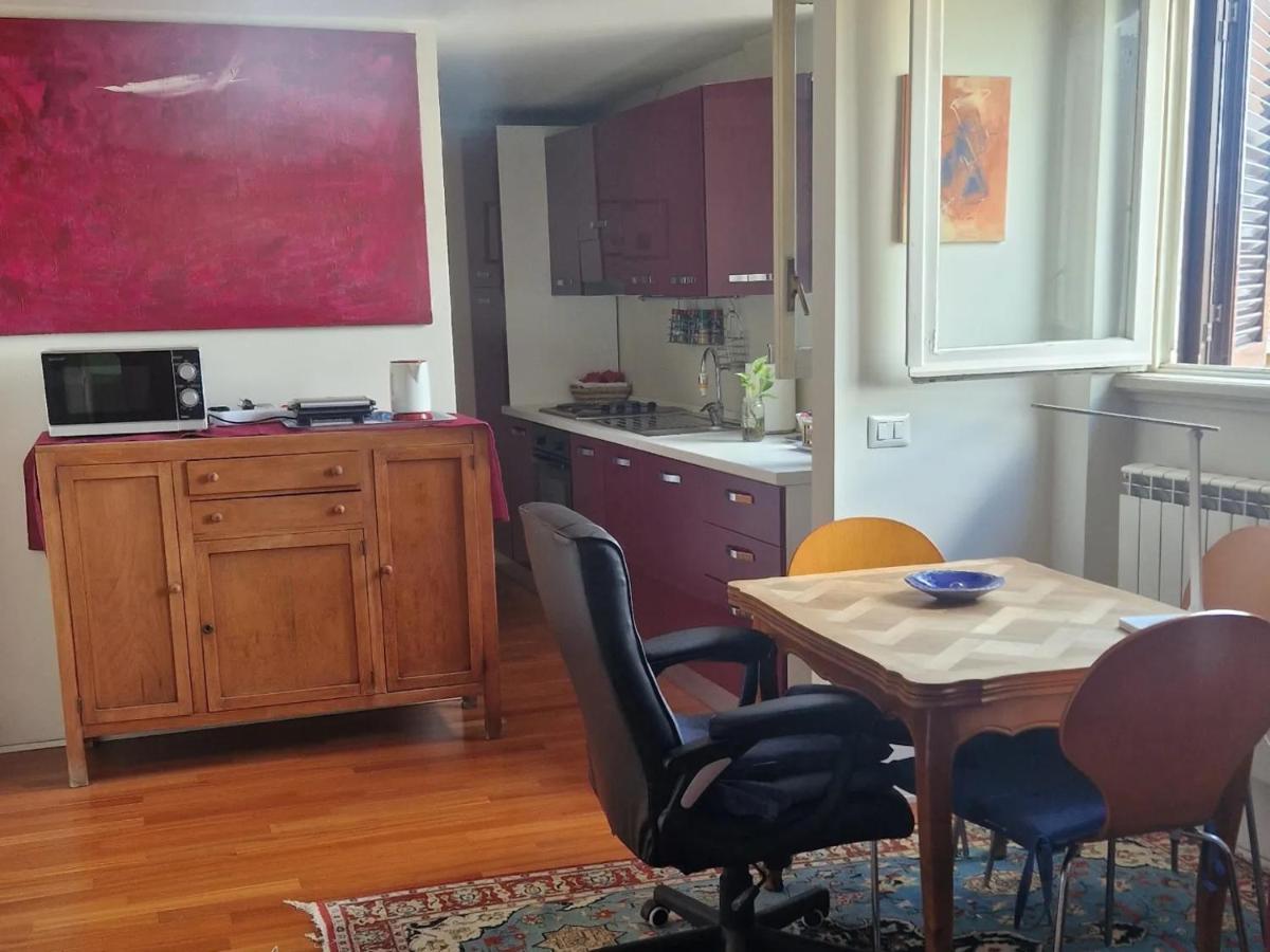 Casa Di Libri - Delizioso Appartamento A 10 Min Da Trastevere Рим Екстериор снимка